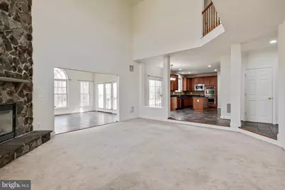 19237 Potomac Crest Drive, Triangle, VA 22172 - Photo 12