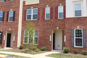 7574 Brunson Cir, Gainesville, VA 20155 - Photo 1