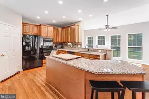 17701 Avenel Ln, Dumfries, VA 22026 - Photo 12