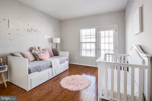 7969 Crescent Park Dr, Gainesville, VA 20155 - Photo 8