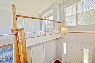 8118 Rainwater Cir, Manassas, VA 20111 - Photo 2