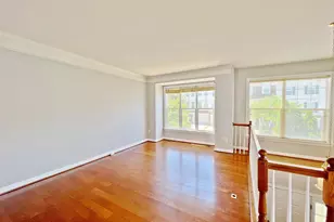 8118 Rainwater Cir, Manassas, VA 20111 - Photo 6