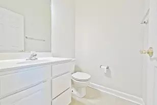 8118 Rainwater Cir, Manassas, VA 20111 - Photo 16