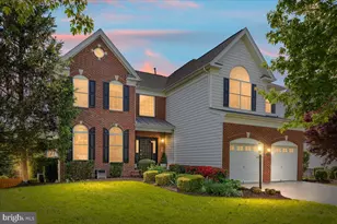 15043 Gaines Mill Cir, Haymarket, VA 20169 - Photo 2