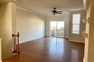 2849 Chinkapin Oak Ln, Woodbridge, VA 22191 - Photo 2