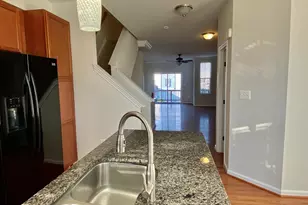 2849 Chinkapin Oak Ln, Woodbridge, VA 22191 - Photo 10
