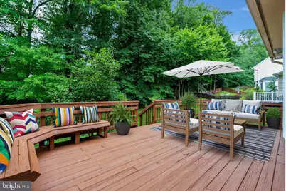 13040 Pilgrims Inn Drive, Woodbridge, VA 22193 - Photo 12