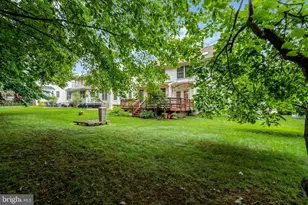 13040 Pilgrims Inn Dr, Woodbridge, VA 22193 - Photo 36
