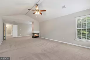 8155 Cancun Ct, Gainesville, VA 20155 - Photo 36