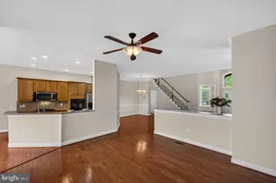 5416 Zoysia Ct, Haymarket, VA 20169 - Photo 10
