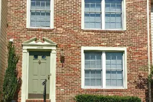 12866 Bison Ct, Woodbridge, VA 22192 - Photo 2