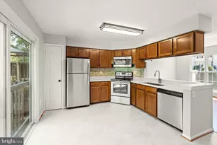 12250 Granada Way, Woodbridge, VA 22192 - Photo 8
