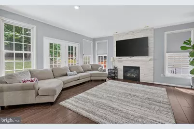 13016 Pilgrims Inn Drive, Woodbridge, VA 22193 - Photo 14
