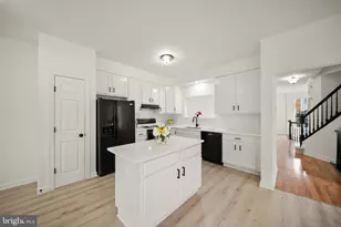 14196 Madrigal Dr, Woodbridge, VA 22193 - Photo 14