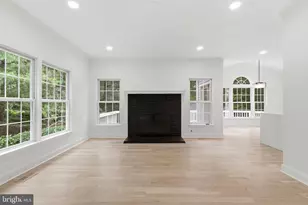 15099 Windy Hollow Cir, Gainesville, VA 20155 - Photo 14