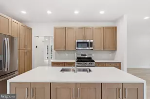 15099 Windy Hollow Cir, Gainesville, VA 20155 - Photo 12