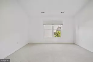 11565 Hill Meade Ln, Woodbridge, VA 22192 - Photo 10
