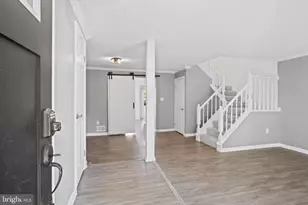 11565 Hill Meade Ln, Woodbridge, VA 22192 - Photo 2