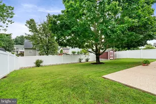 6098 Oust Ln, Woodbridge, VA 22193 - Photo 32