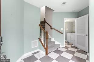 7015 Trek Way, Gainesville, VA 20155 - Photo 4