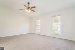 13116 Holly Leaf Ct, Woodbridge, VA 22192 - Photo 14