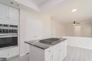 13116 Holly Leaf Ct, Woodbridge, VA 22192 - Photo 12