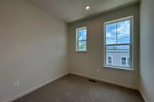 18002 Alicia Ave, Dumfries, VA 22026 - Photo 10