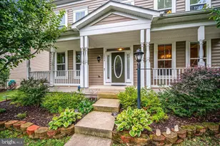12594 Stone Lined Cir, Woodbridge, VA 22192 - Photo 2