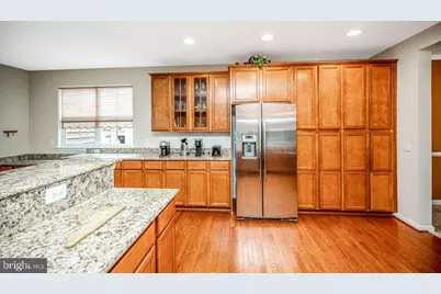 12594 Stone Lined Circle, Woodbridge, VA 22192 - Photo 14