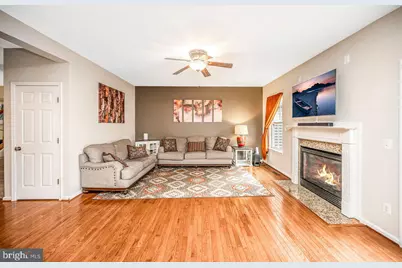 12594 Stone Lined Circle, Woodbridge, VA 22192 - Photo 6