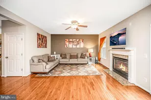 12594 Stone Lined Cir, Woodbridge, VA 22192 - Photo 6