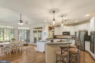 13539 Heritage Farms Dr, Gainesville, VA 20155 - Photo 20