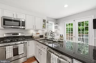 12746 Sidney Way, Woodbridge, VA 22192 - Photo 10