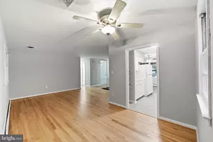 14391 Orange Ct, Woodbridge, VA 22191 - Photo 10