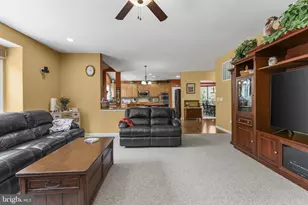 5777 Waterloo Bridge Cir, Haymarket, VA 20169 - Photo 30