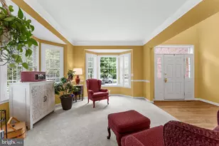 5777 Waterloo Bridge Cir, Haymarket, VA 20169 - Photo 8