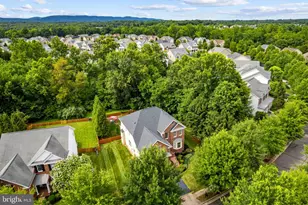 5777 Waterloo Bridge Cir, Haymarket, VA 20169 - Photo 106