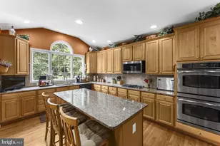 5777 Waterloo Bridge Cir, Haymarket, VA 20169 - Photo 12