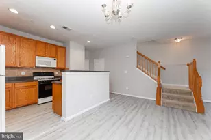5039 Anchorstone Dr, Woodbridge, VA 22192 - Photo 10