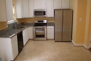 2554 Miranda Ct, Woodbridge, VA 22191 - Photo 6