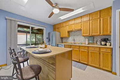 13501 Kelmont Court, Woodbridge, VA 22193 - Photo 8