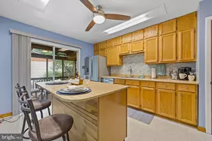 13501 Kelmont Ct, Woodbridge, VA 22193 - Photo 8