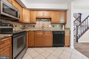 3618 Wharf Ln, Triangle, VA 22172 - Photo 10