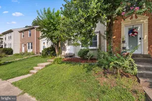 3610 Wharf Ln, Triangle, VA 22172 - Photo 2