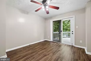 3610 Wharf Ln, Triangle, VA 22172 - Photo 8