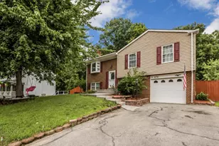 5574 Neddleton Ave, Woodbridge, VA 22193 - Photo 2