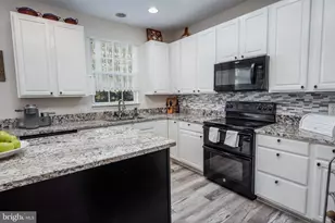 15575 Catamaran Ct, Montclair, VA 22025 - Photo 8