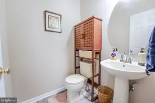 15575 Catamaran Ct, Montclair, VA 22025 - Photo 18