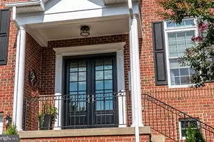 7671 Hamelin Ln, Gainesville, VA 20155 - Photo 2