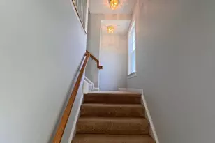 8234 Glade Bank Dr, Manassas, VA 20111 - Photo 2